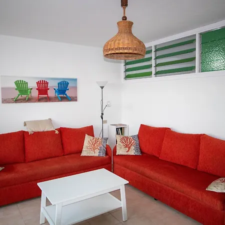 Front Sea View Nasas Apartment *