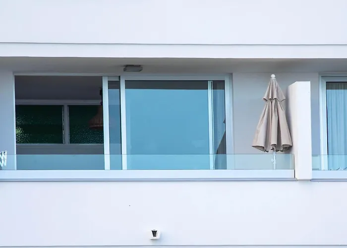 Front Sea View Nasas 14